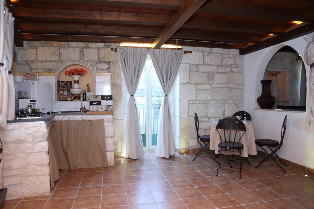 Kakaw Modica Charming House Apartment รากูซา ภายนอก รูปภาพ